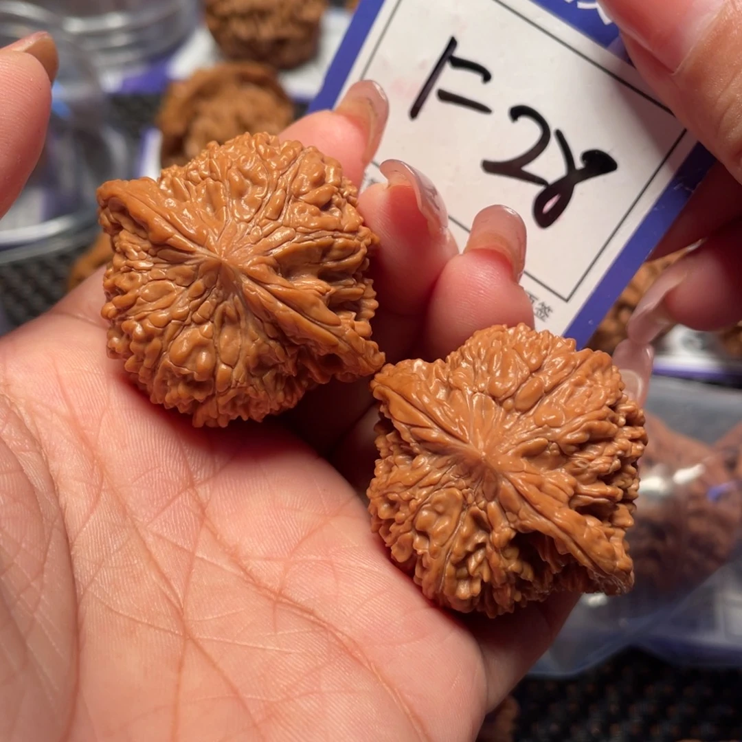 把件桃核28号满天星41