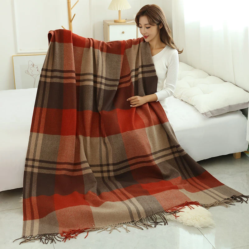 塞上驼纯羊毛格子流苏披毯盖毯午睡毯羊毛大披肩轻盈欧式风空调毯
