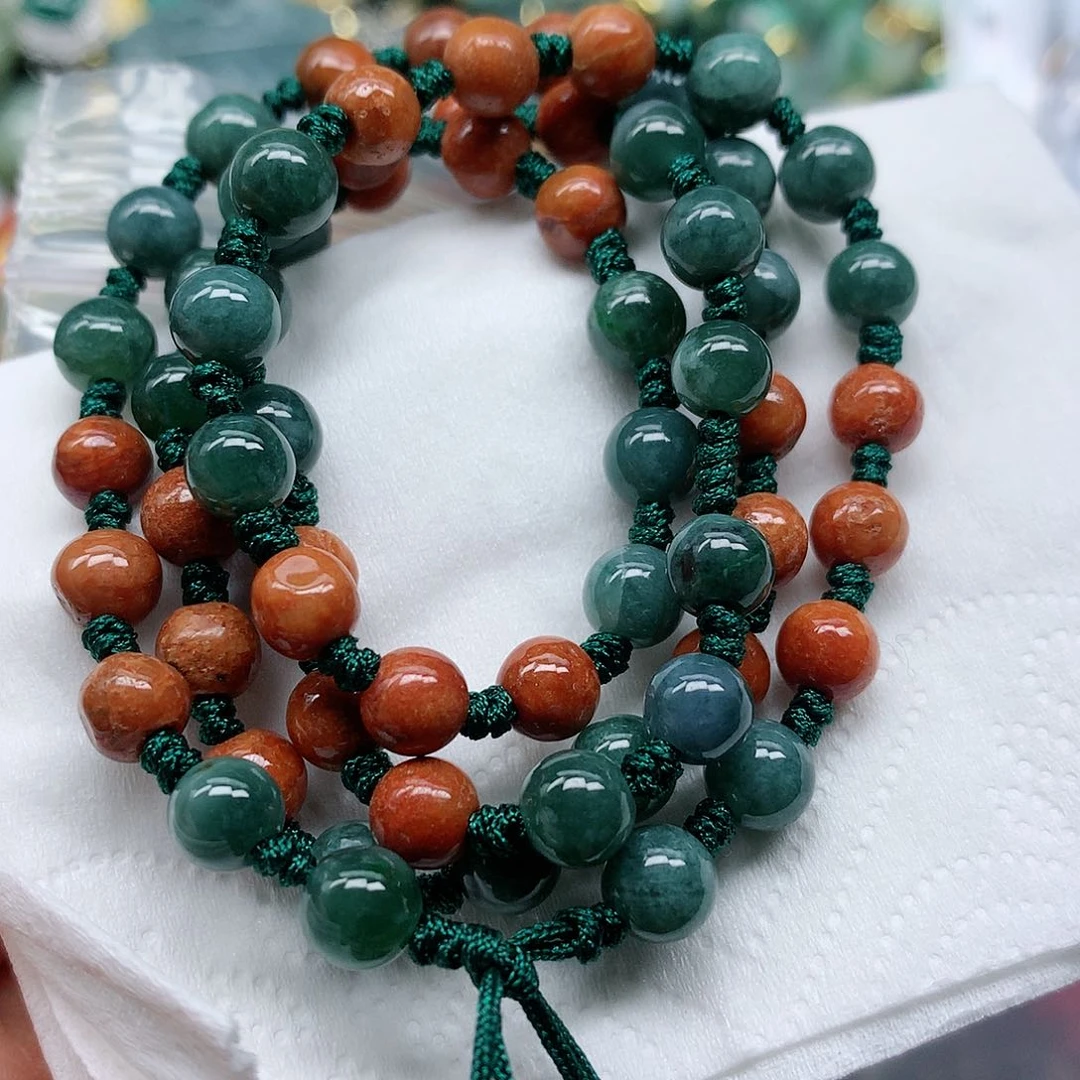 翡翠颈饰未镶嵌手串