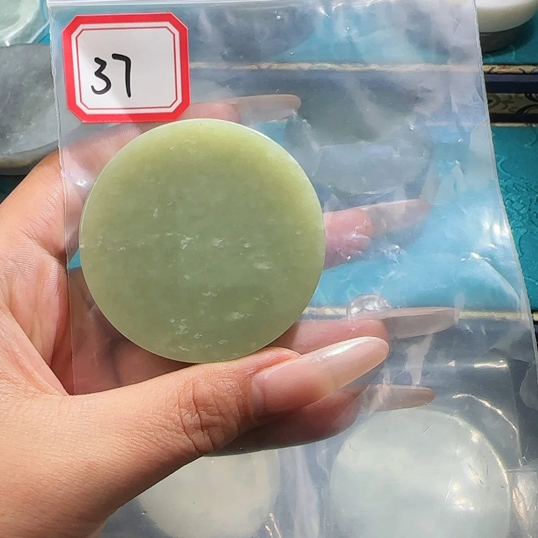 和田玉未镶嵌珠宝半成品