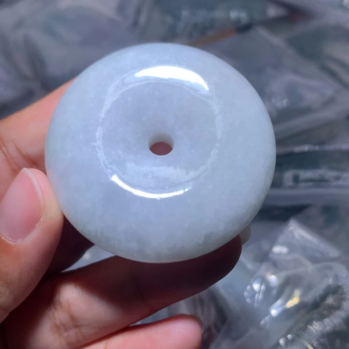 翡翠未镶嵌颈饰保真天然A货翡翠