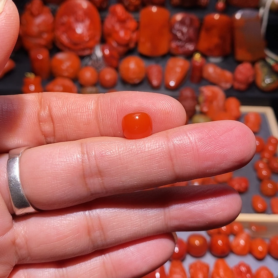 扫***森南红玛瑙未镶嵌老型9