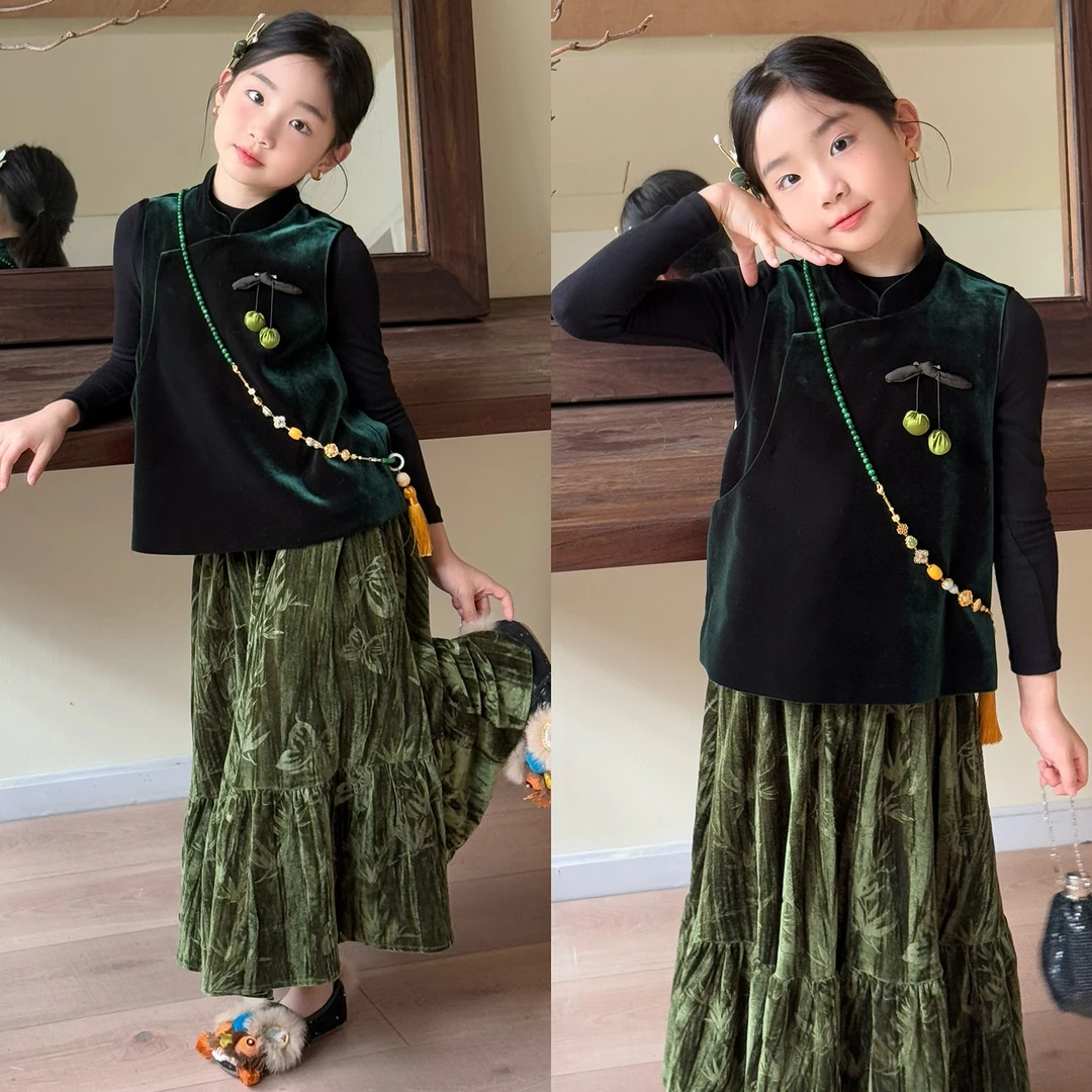 彩虹朵朵女童新中式国风丝绒马甲秋冬儿童绒里坎肩中大童亲子装