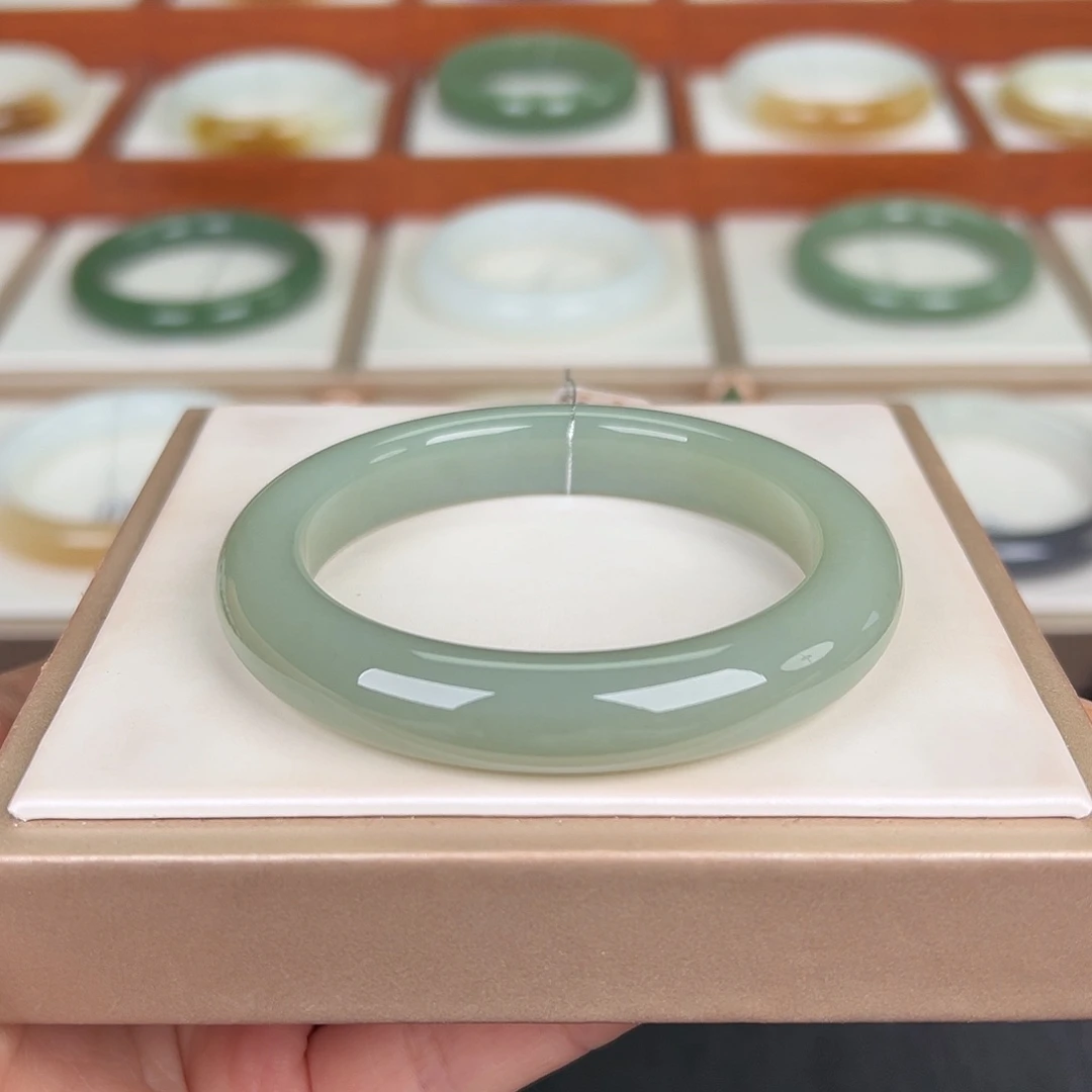 和田玉未镶嵌手镯且末蓝