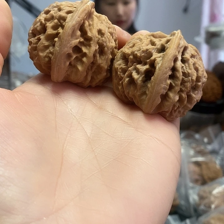 文玩核桃把件41霞云岭