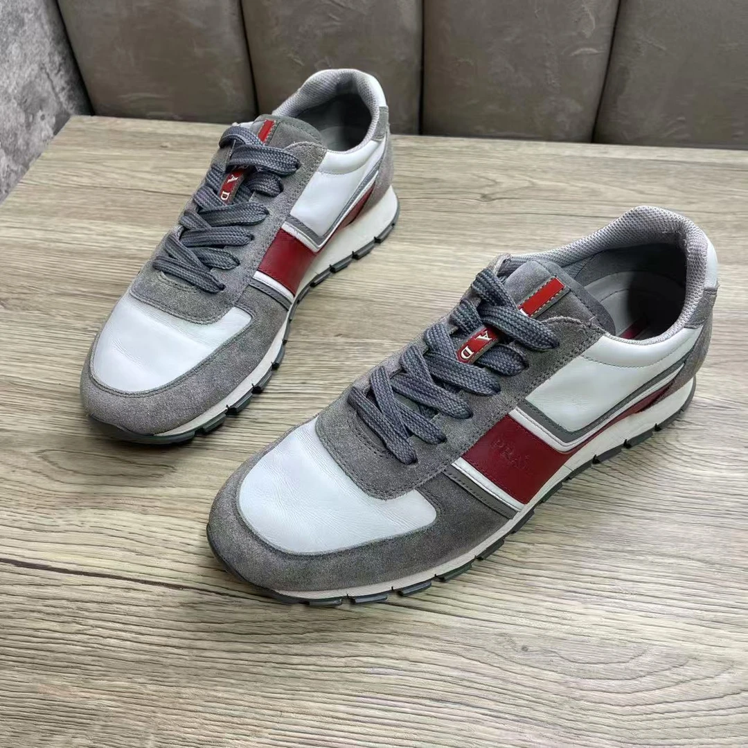 95新 Prada/普拉达 灰白拼接潮流百搭是经典运动鞋/42码/捡漏