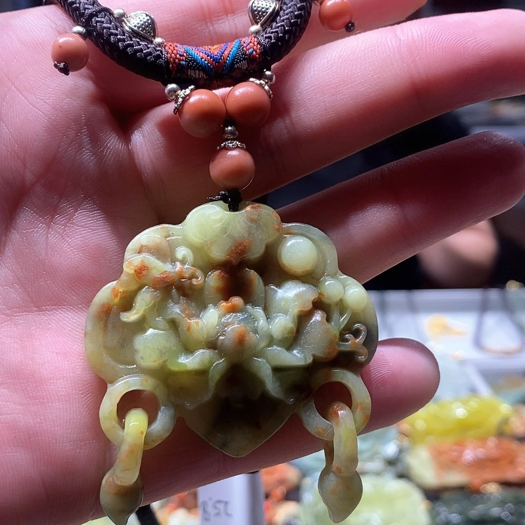 未镶嵌岫玉毛衣链