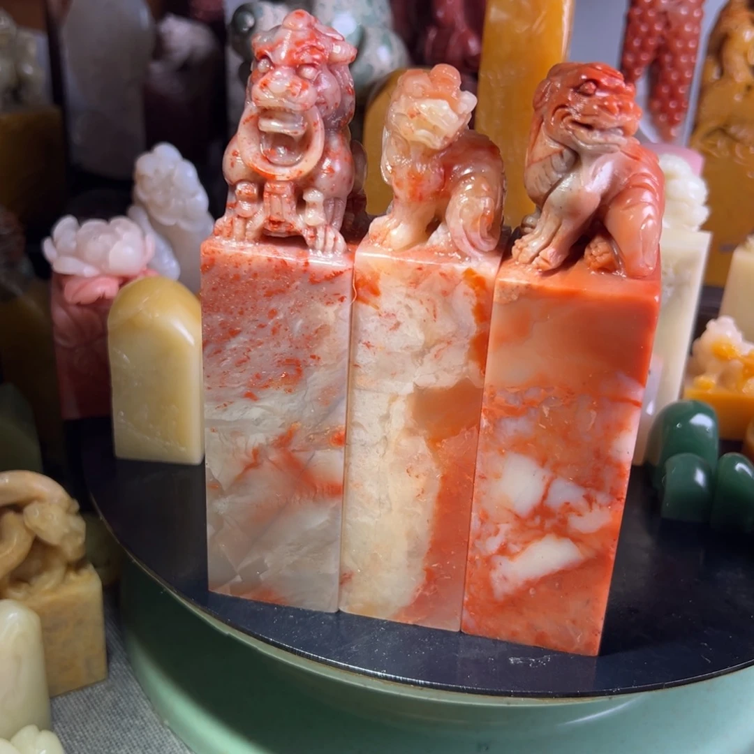 老挝石老挝石钮章