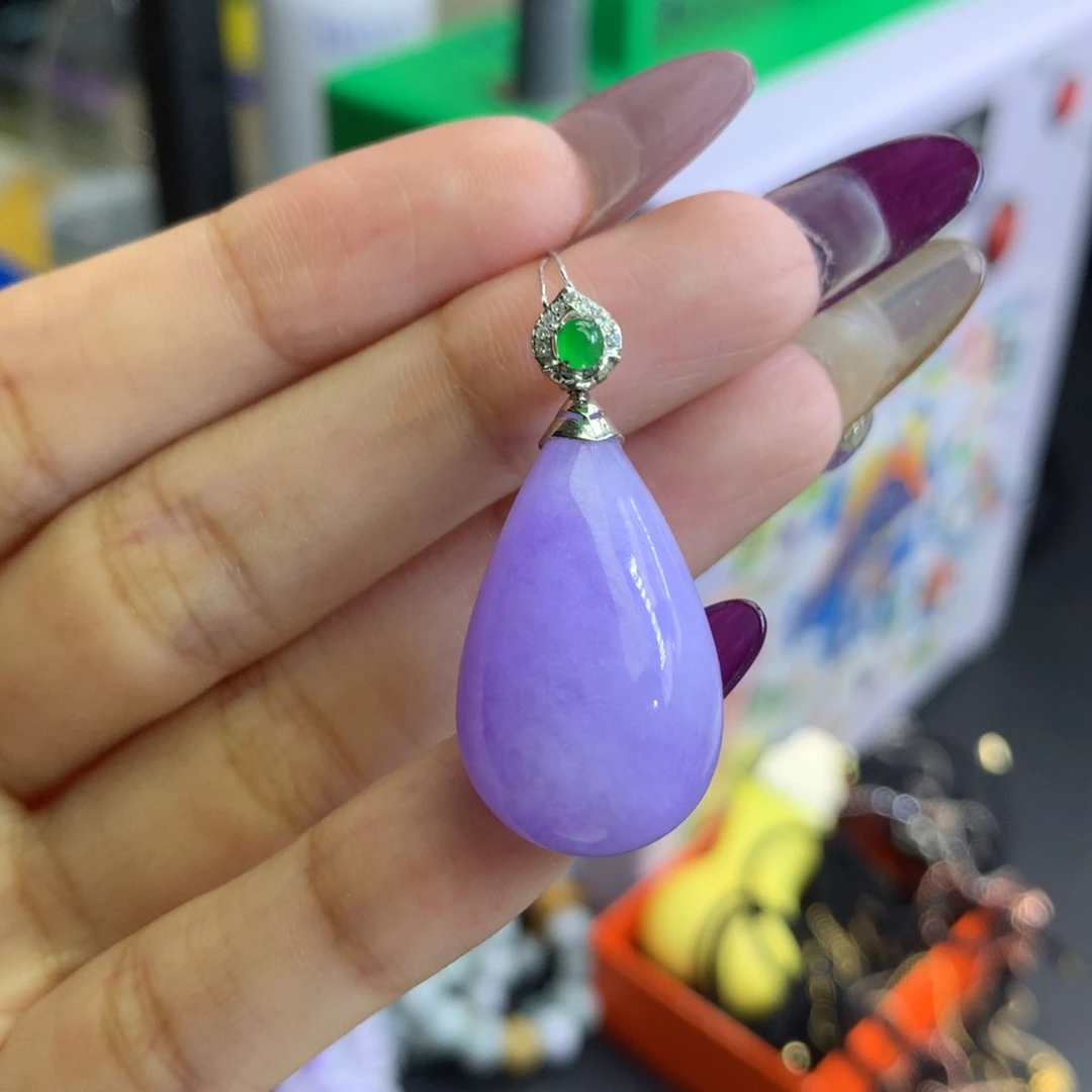 @***真翡翠18K金镶嵌颈饰