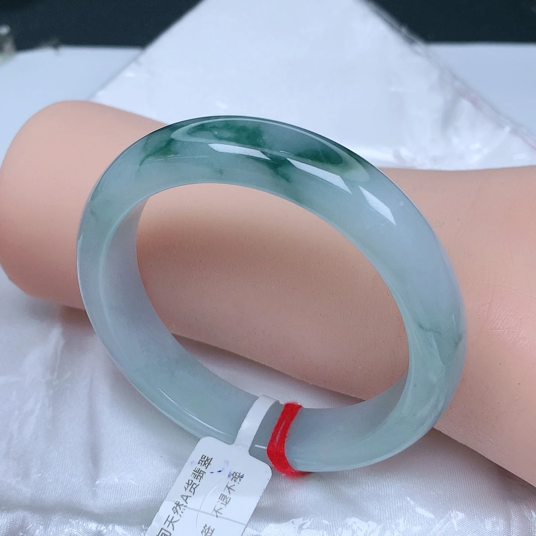 【闪购商品】翡翠手镯未镶嵌，55
