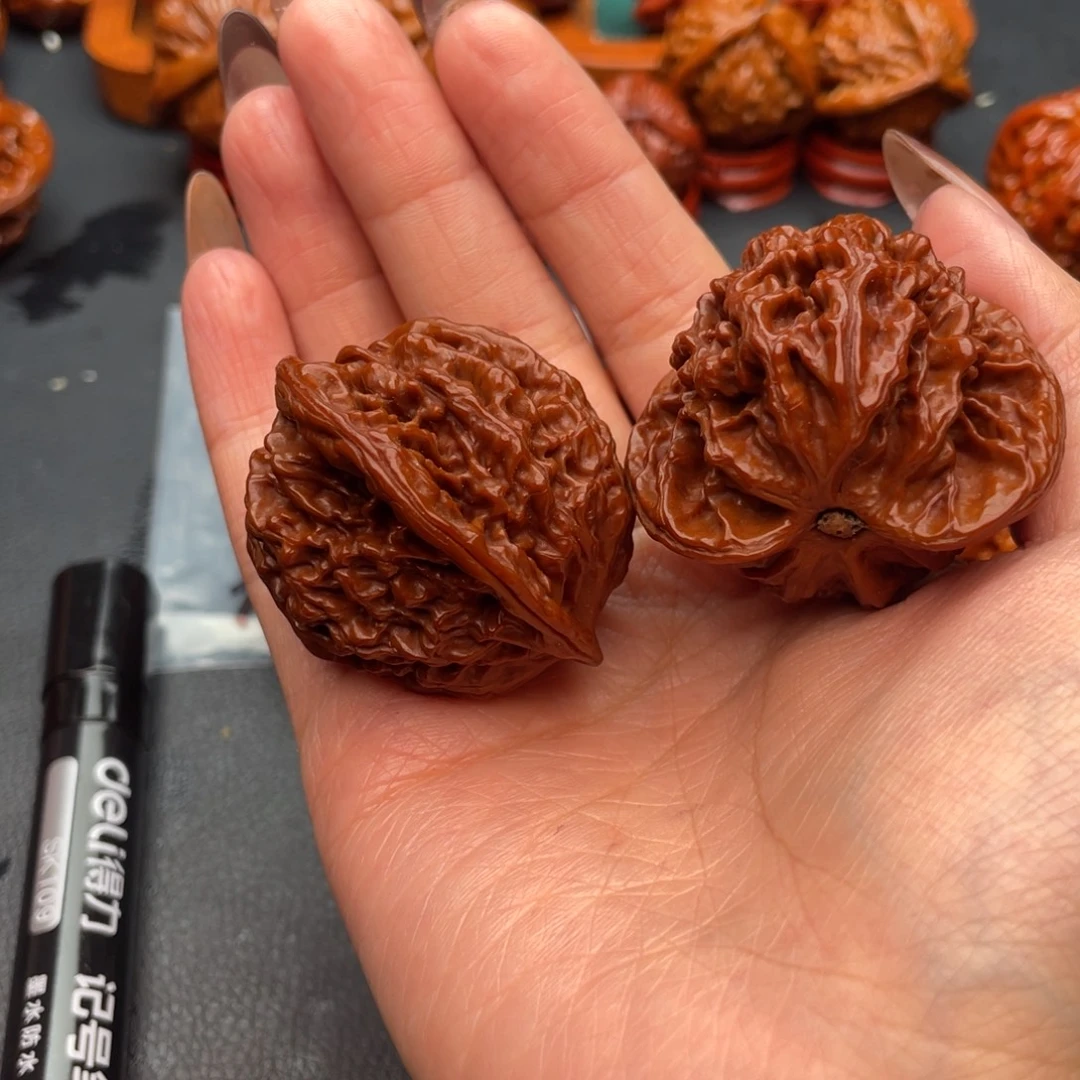 把件文玩核桃盘龙纹