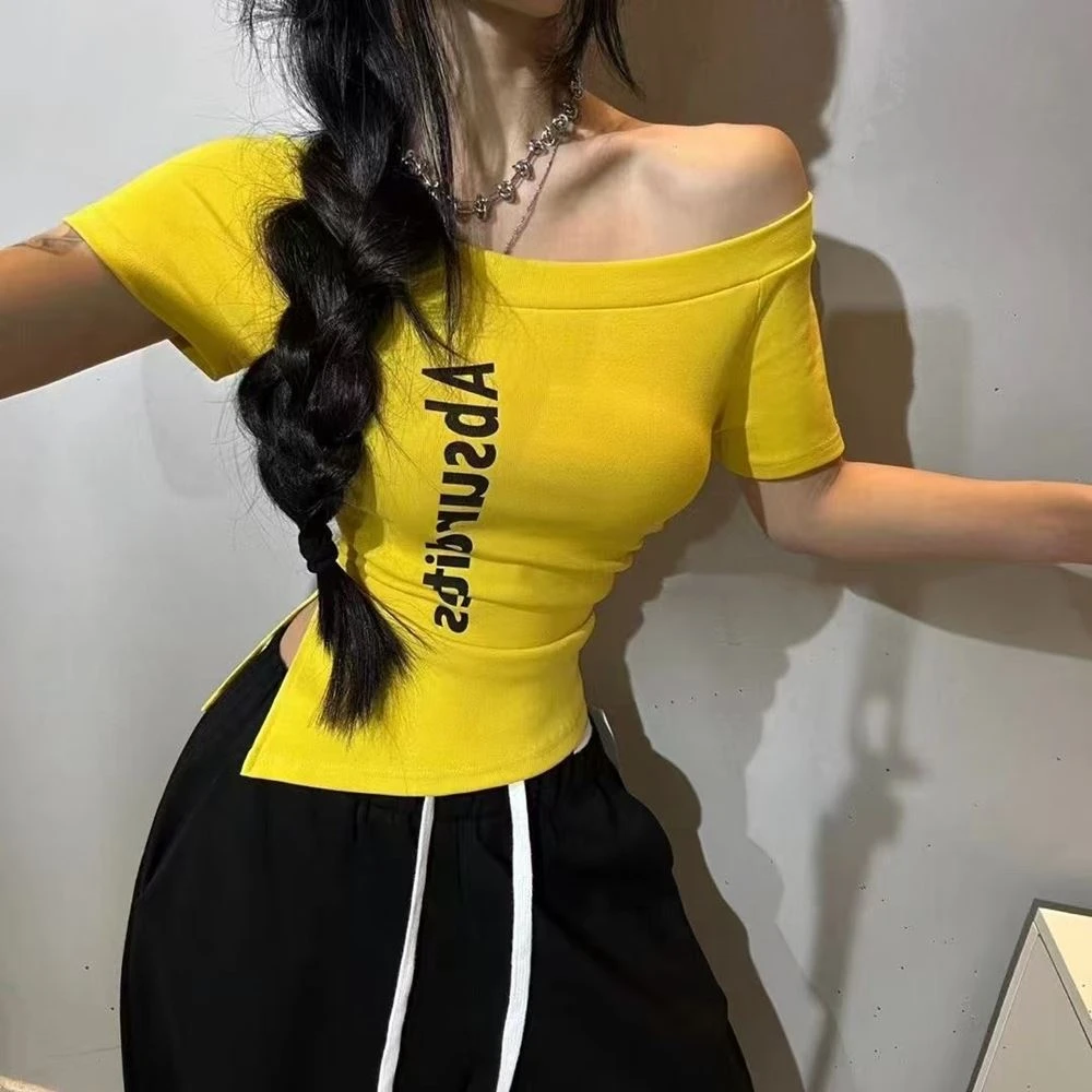 辣妹一字领露肩字母印花短袖T恤女2025夏季新款修身显瘦百搭上衣