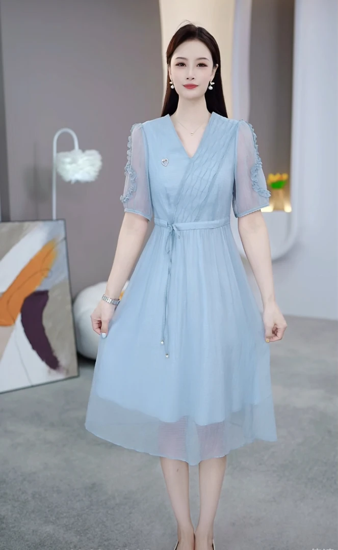 [依铭服饰] KK752 # 2025 夏季 新款 减龄 收腰 显瘦  连衣裙