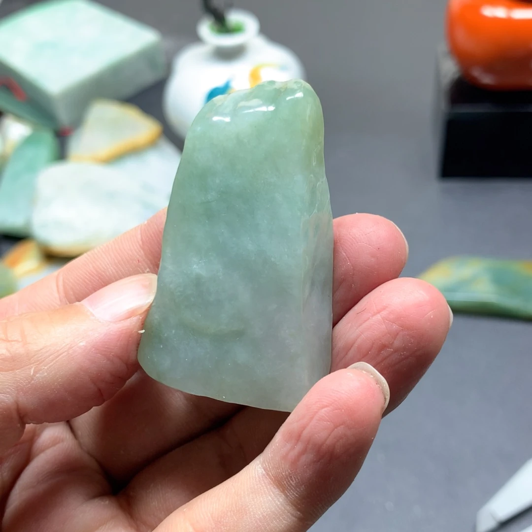 翡翠颈饰未镶嵌耳**陈