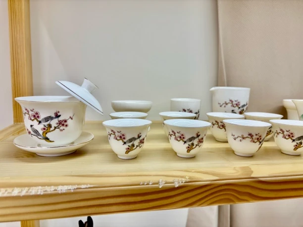 德化羊脂玉瓷喜上枝头茶具套装