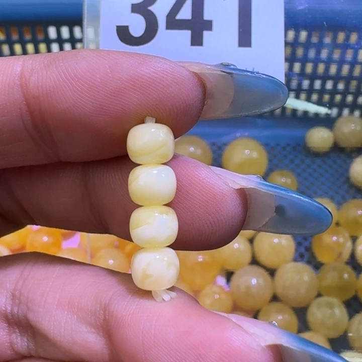 琥珀未镶嵌裸石6.5mm