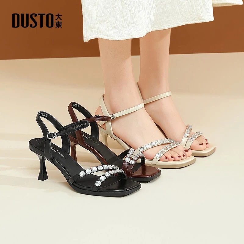 大东女鞋2025年夏季新款露趾时装凉鞋女士增高一字扣高跟鞋子0110