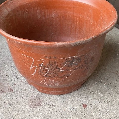 中国离心紫砂花盆，