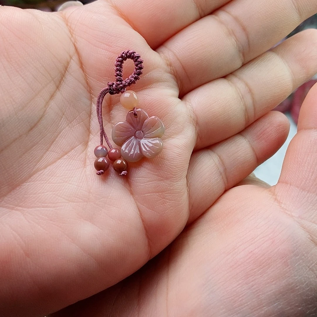 未镶嵌石英质玉（盐源）珠宝半成品