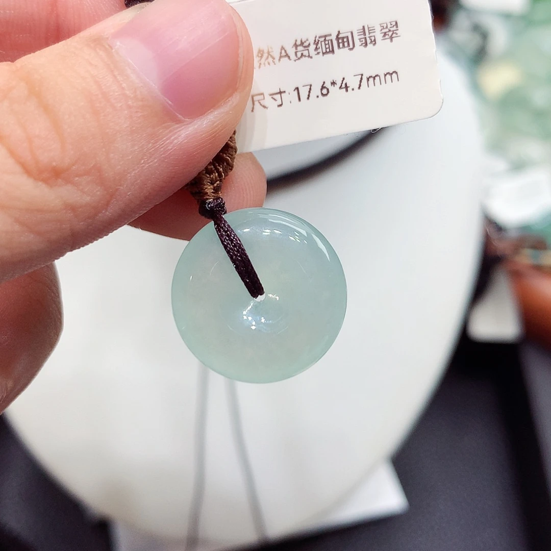 翡翠未镶嵌颈饰编号4，17.6/4.7