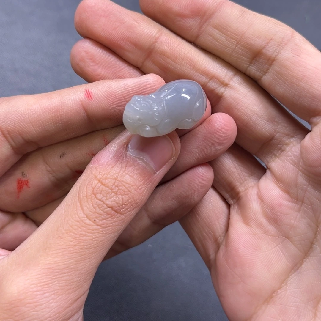 和田玉颈饰未镶嵌多样性钢板料手工貔貅