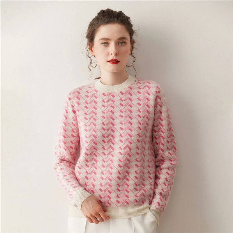 粉色圆领针织衫秋冬季新款女装大码保暖打底大码羊绒衫上衣气质
