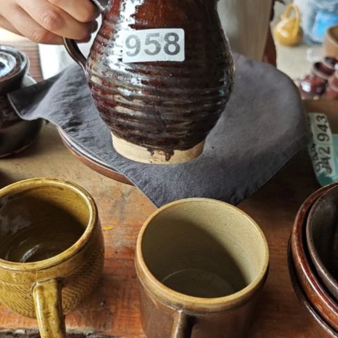 l***1958戴耳环手工拉坯柴火烧制