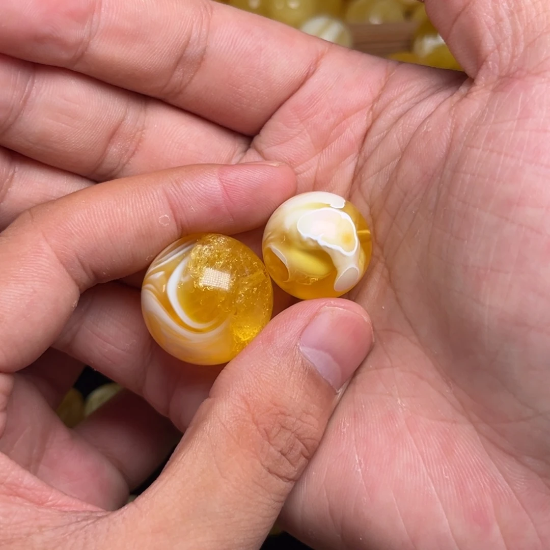 世***古琥珀未镶嵌裸石蜜蜡一对