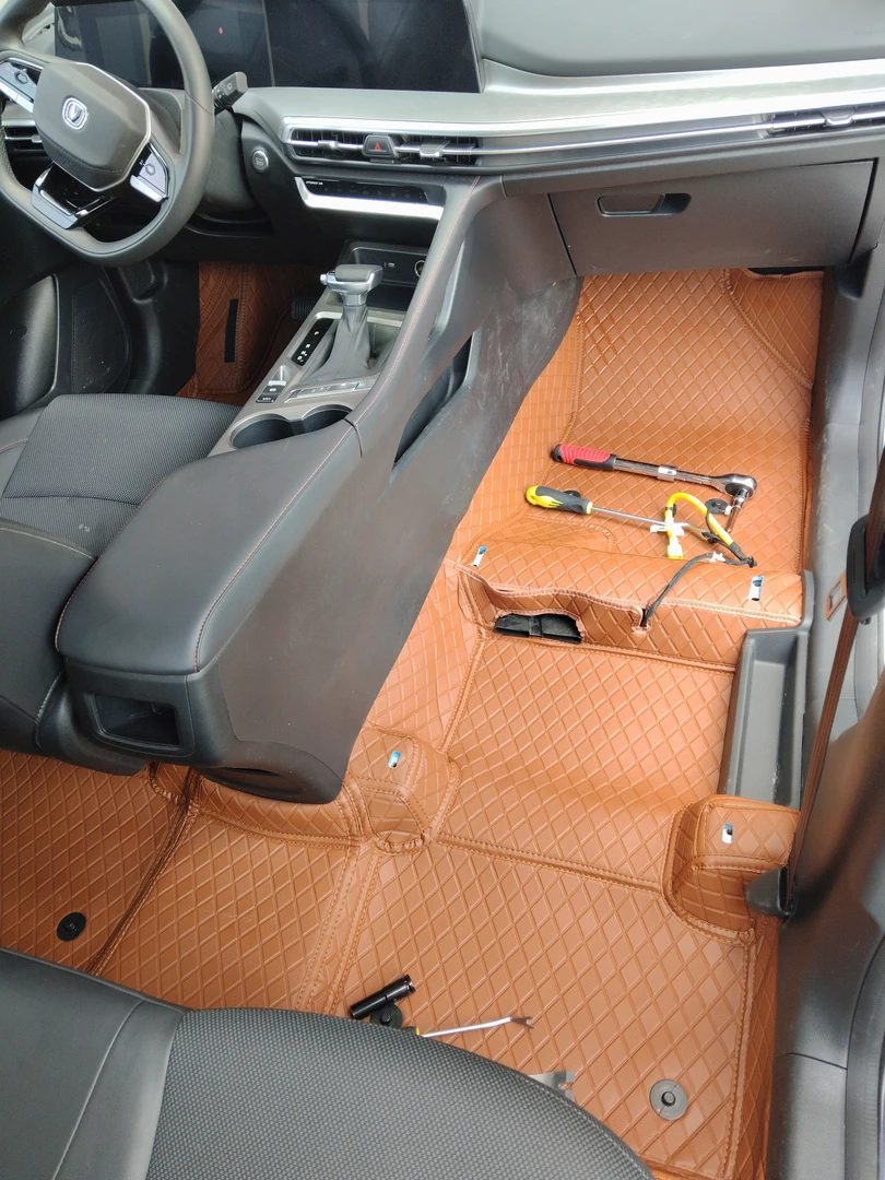 360航空软包汽车脚垫（宠粉价）