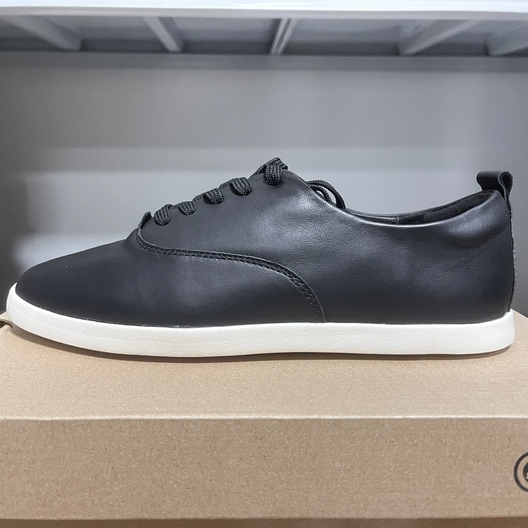 默认微瑕介意勿拍！ 时尚休闲女士黑色系带轻便休闲鞋