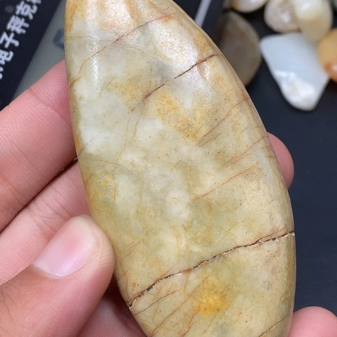 和田玉（糖玉）未镶嵌挂件