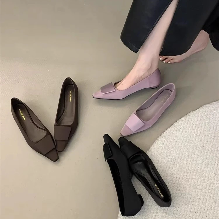 美猫汇尖头单鞋女2025夏新款浅口方扣低跟鞋通勤百搭气质优雅瓢鞋