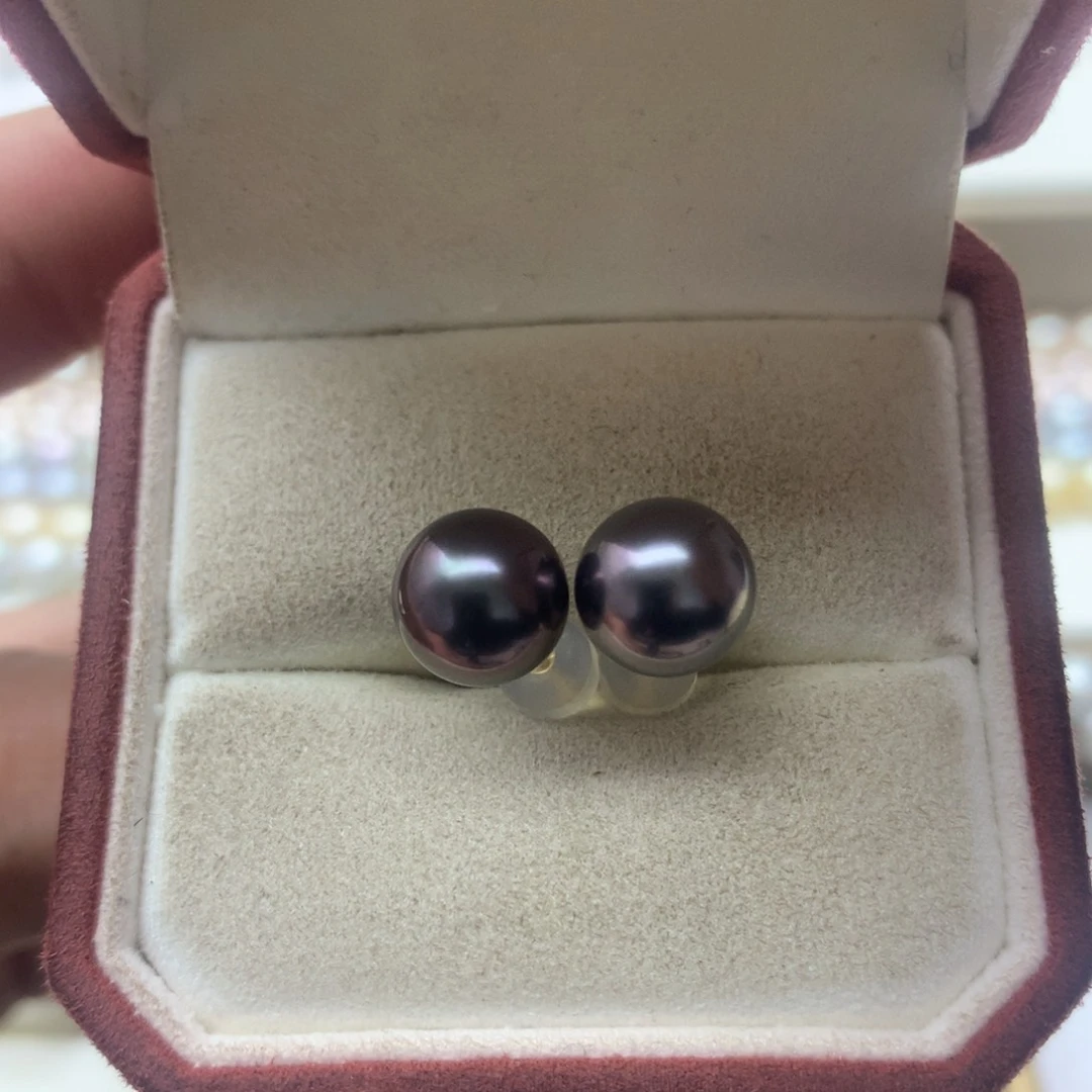 海水珍珠耳饰18K金镶嵌8-9大溪地孔雀紫素钉