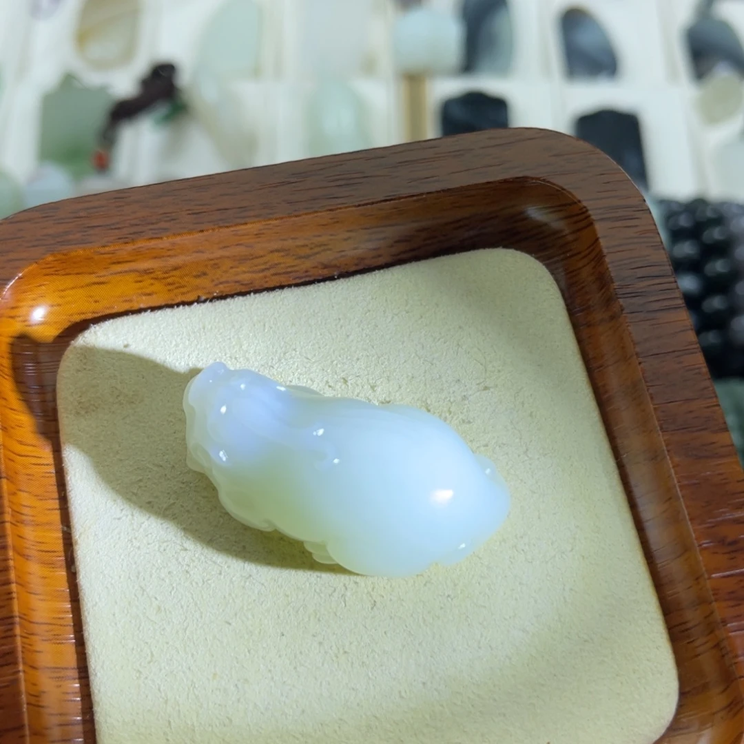 ****️和田玉未镶嵌颈饰