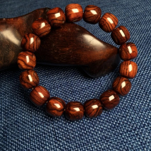 海南黄花梨虎皮纹手串老型珠高档单圈男女款1.2