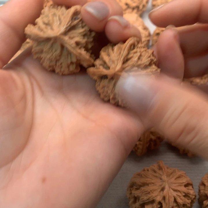 子***化把件文玩核桃三棱