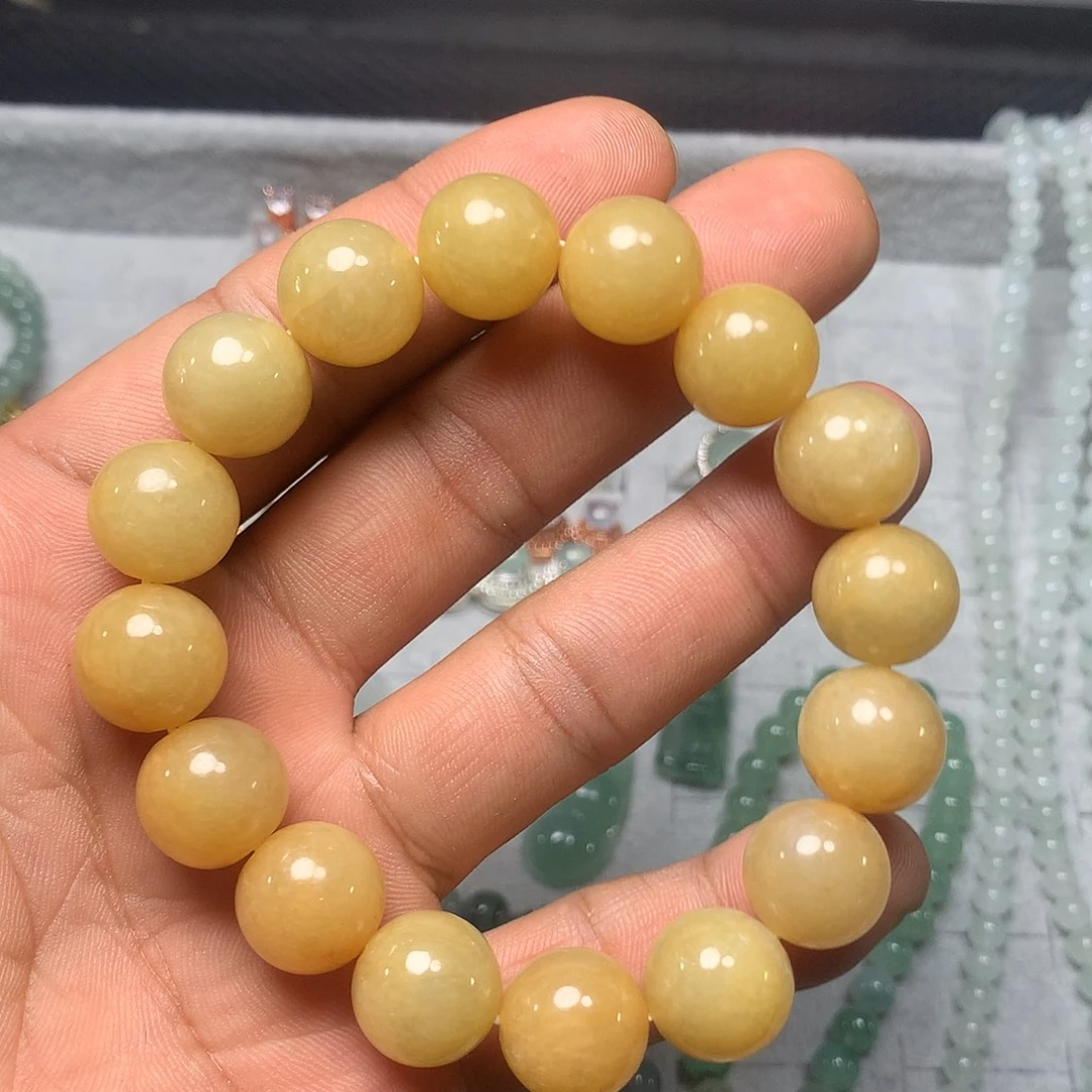 定制翡翠未镶嵌手串