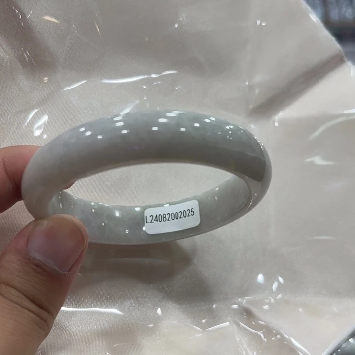 翡翠未镶嵌手镯缅甸翡翠 A 货