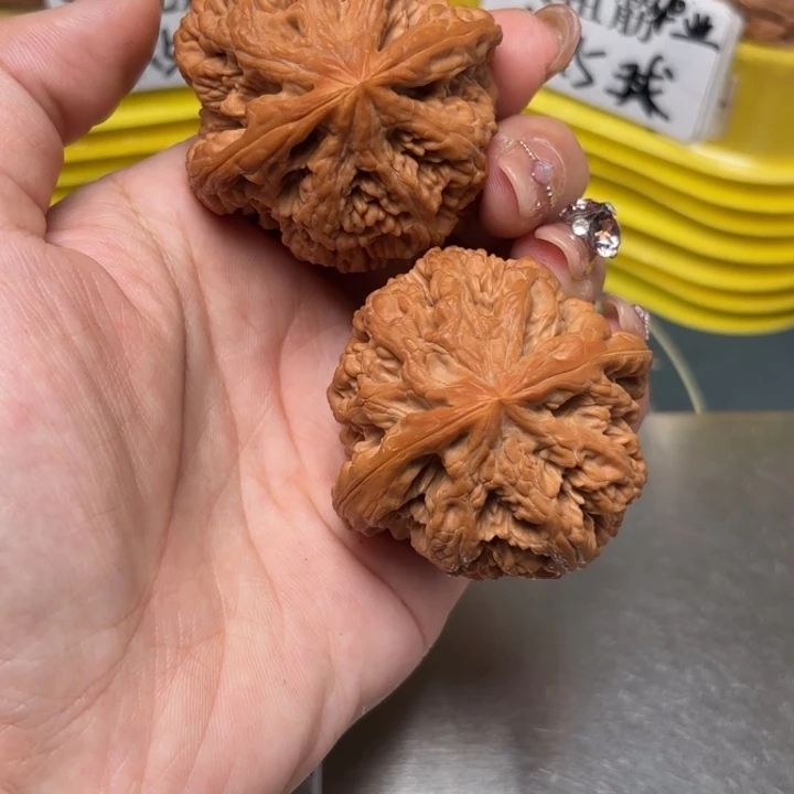 文玩核桃吊坠48-31989-02