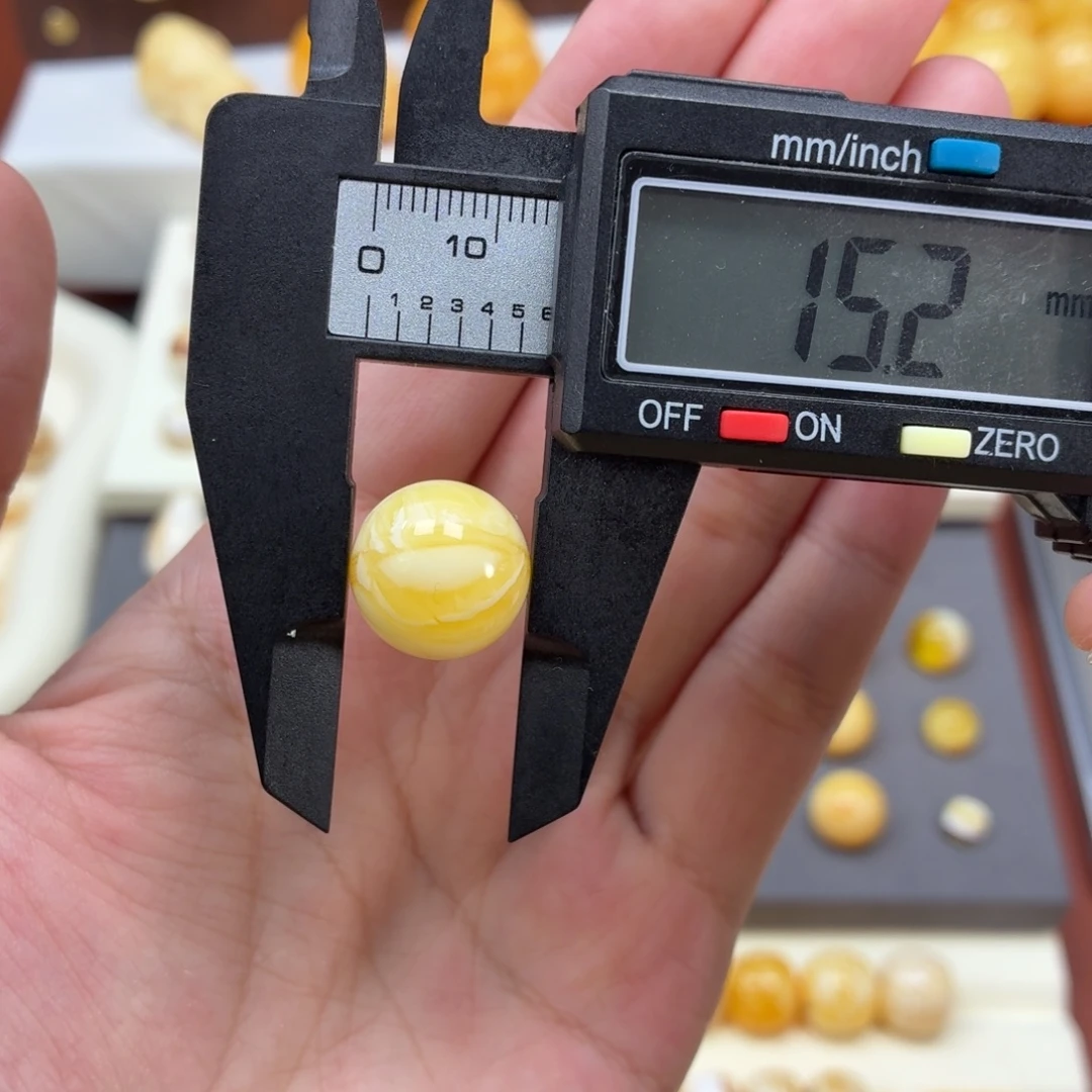 琥珀未镶嵌珠宝奇石焦皮白花蜡眼睛圆珠15mm