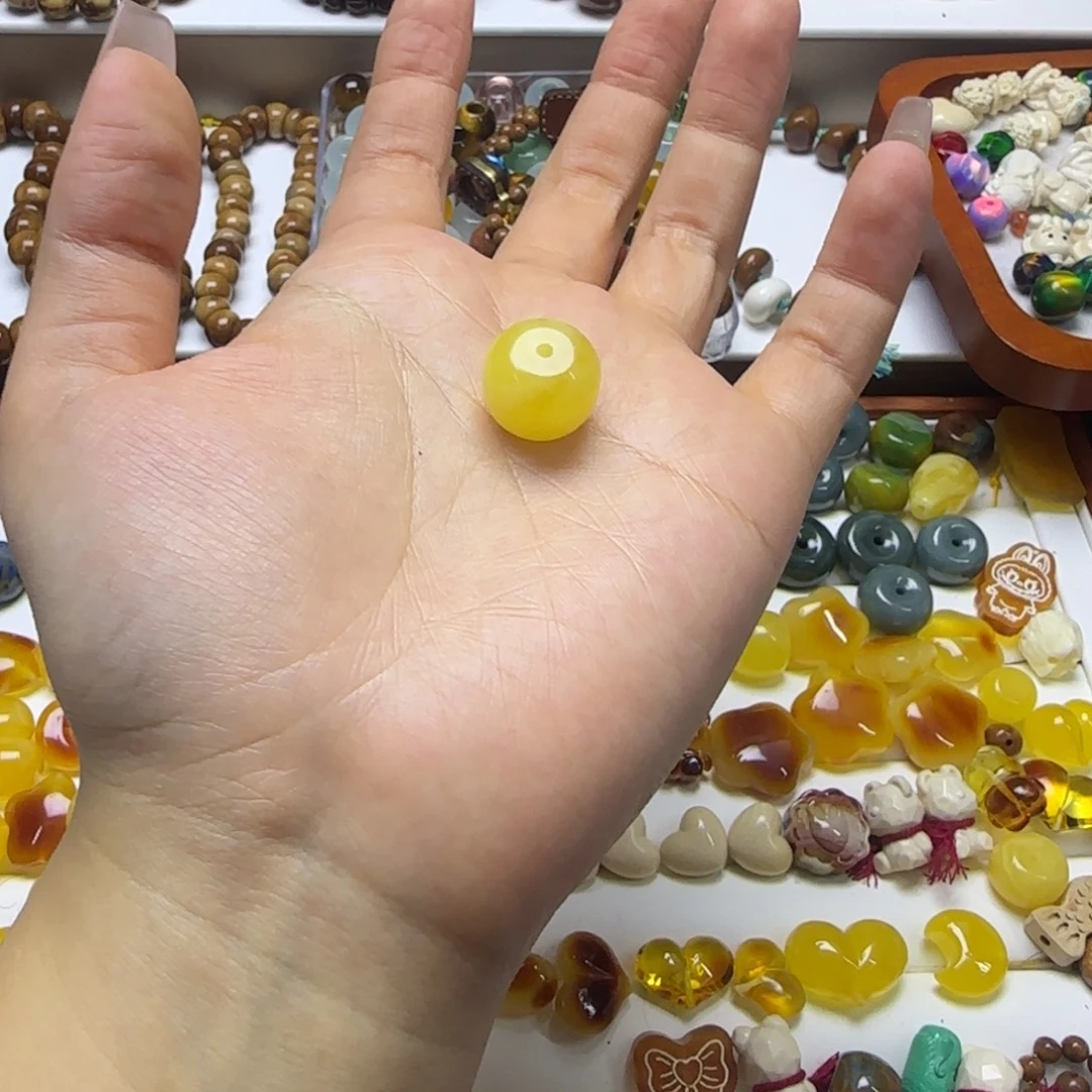 胡***玲库克吊坠15墩子一个