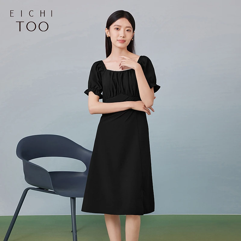 A爱居兔女装夏季新款优雅方领赫本风小黑裙短袖连衣裙EQLBJ2P727A