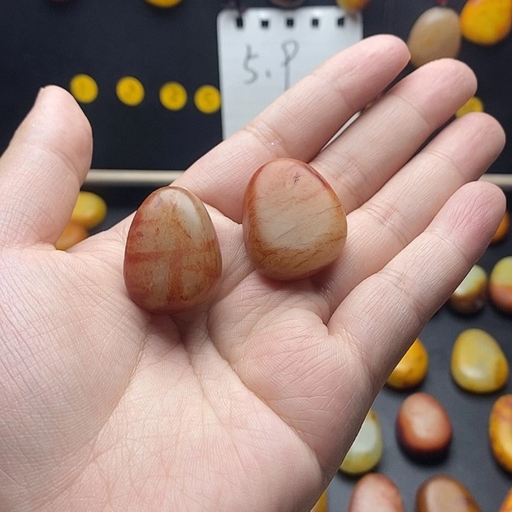 李***，和田玉（糖玉）未镶嵌珠宝半成品