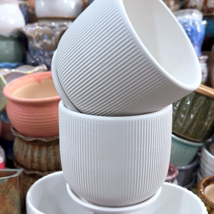 多肉绿植花盆凑9块包邮，有孔