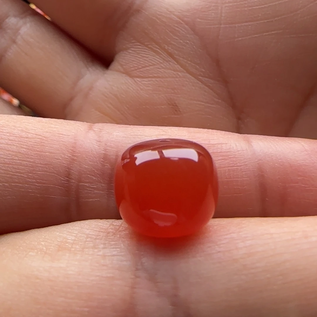 Y***T南红玛瑙老型11.3x9.8未镶嵌孔白纹