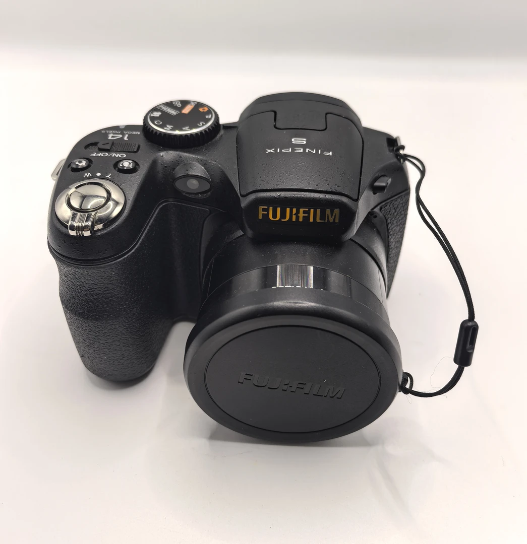 95新 Fujifilm/富士 S2900小长焦镜头数码相机照相，功能正常