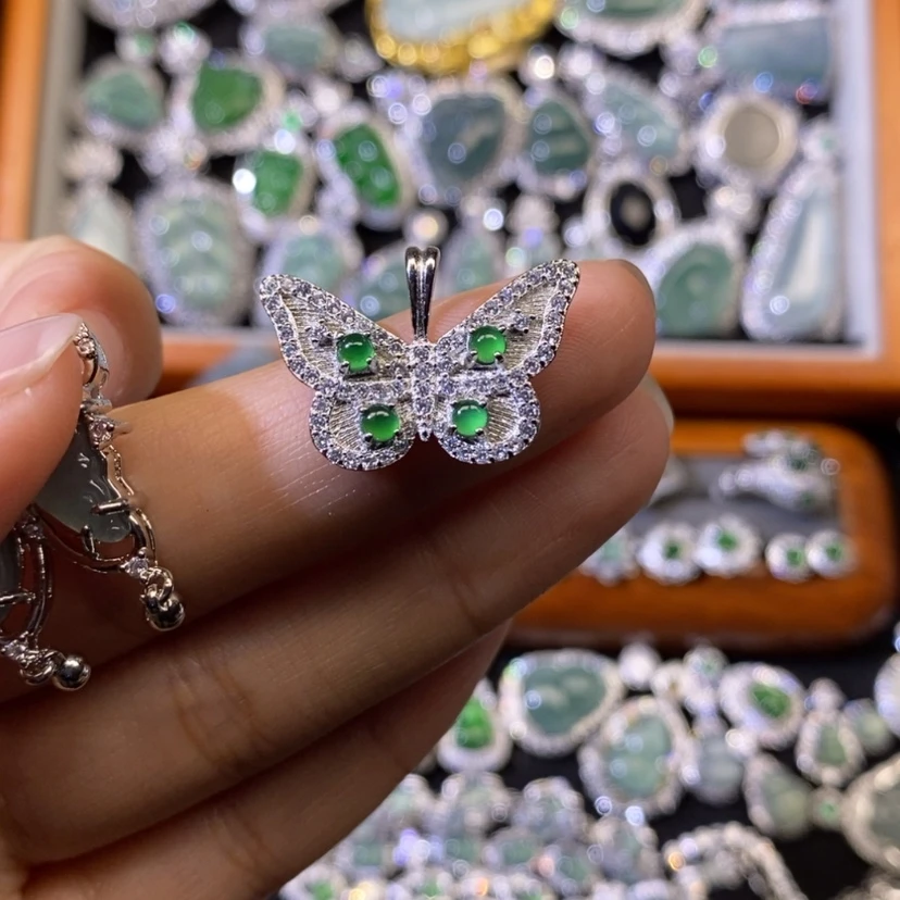 【闪购商品】翡翠颈饰未镶嵌天然