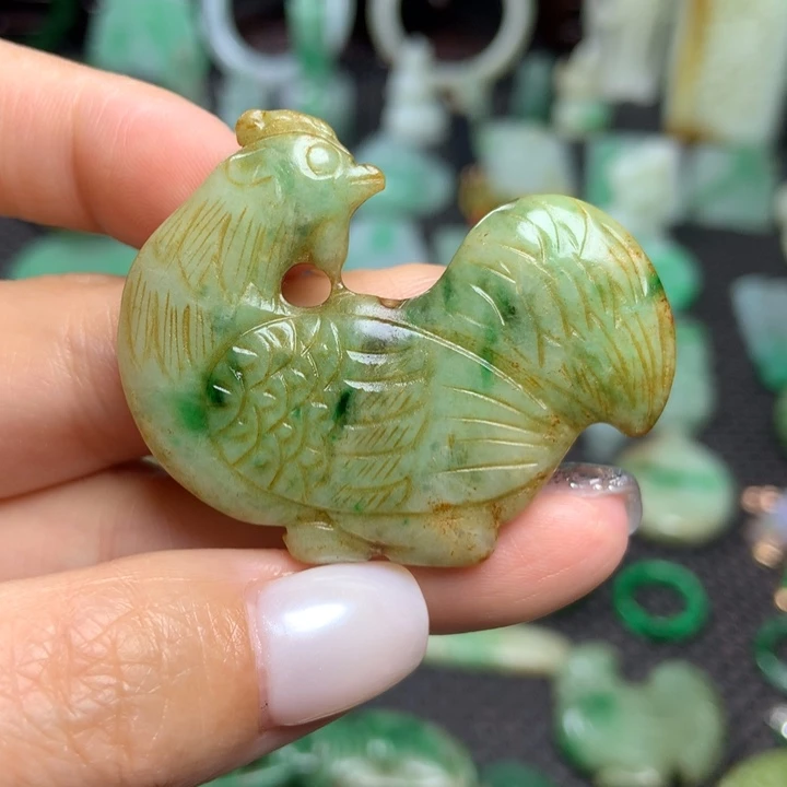 翡翠挂件未镶嵌清