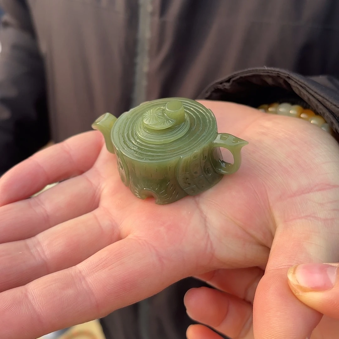 和田玉和田玉未镶嵌张*p