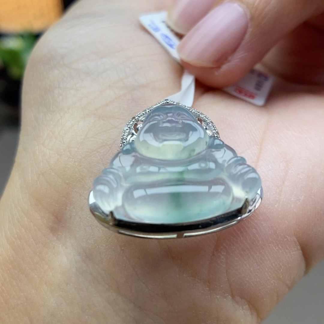 翡翠18K金镶嵌颈饰吊坠67